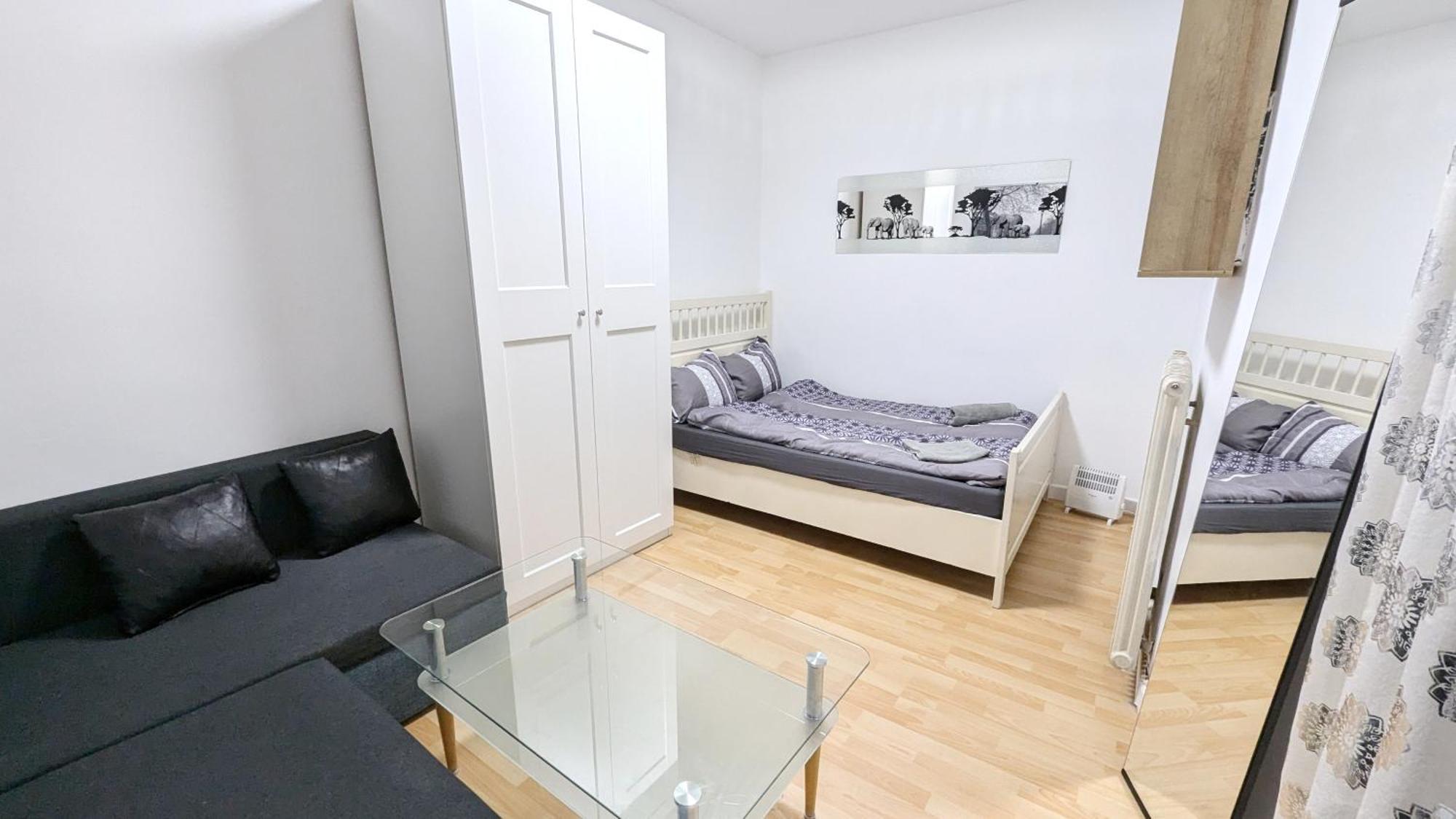 Privatunterkunft Cozy In Stadthalle Area *